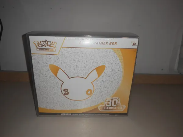 Élite Trainer Box 30 Aniversario