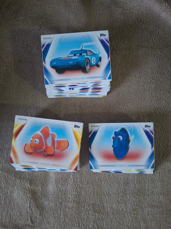 TOPPS Disney Neon 2026